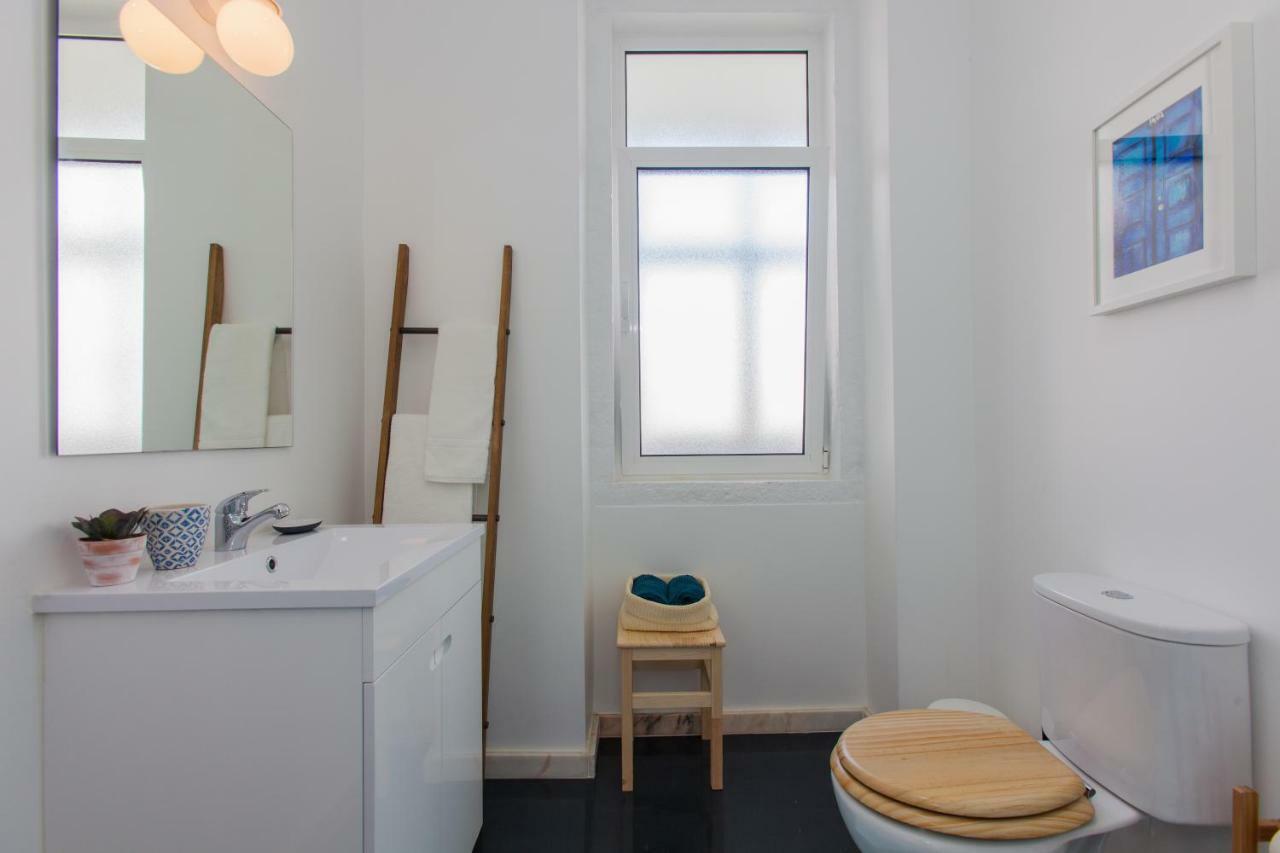 Typical Light Filled Graca Apt W Ac, By Timecooler Lisboa Εξωτερικό φωτογραφία