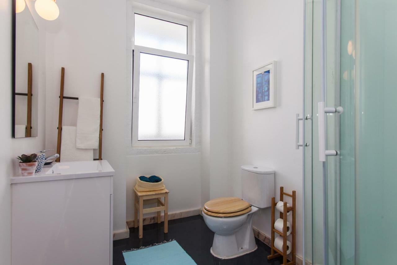 Typical Light Filled Graca Apt W Ac, By Timecooler Lisboa Εξωτερικό φωτογραφία